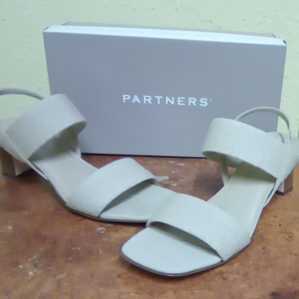Partners low heel shoes